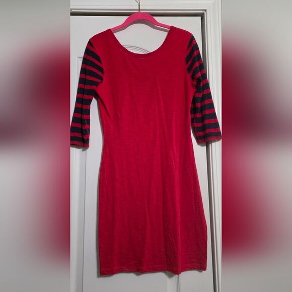 Express Vibrant Red Dress, navy striped sleeves. - Picture 3 of 5